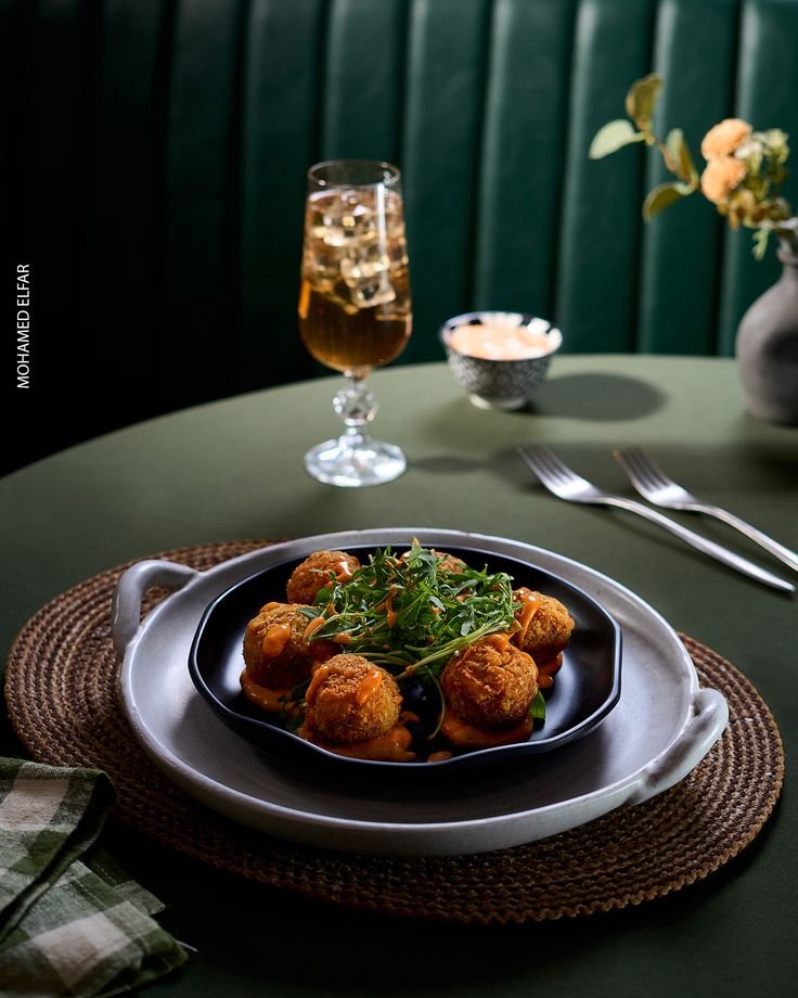 Grilled kebabs with wine